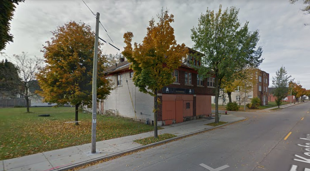 The former bar building photographed about 30 years later, 2014.