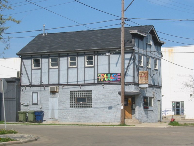 The Pulse building, 2004.