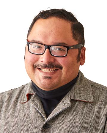 Macias-Gonzalez to lead discussion after film at first "Come Out and Celebrate" event in La Crosse / (Quest vol. 12-19, October 2005) / /